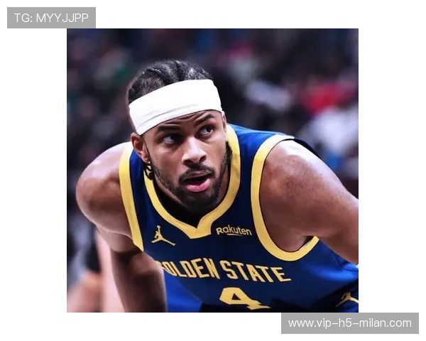 勇士力克太阳,库里手感火热穆迪全面开花——金州王朝的璀璨星辰再度闪耀 勇士力克太阳,库里手感火热穆迪全面开花——金州王朝的璀璨星辰再度闪耀