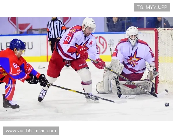 冰球赛场球员冲突升级，联赛纪律委员会开会讨论