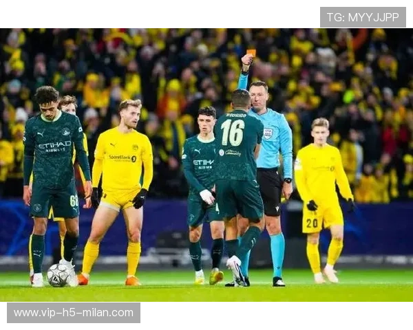 罗德里中场精准调度，曼城整体推进如行云流水