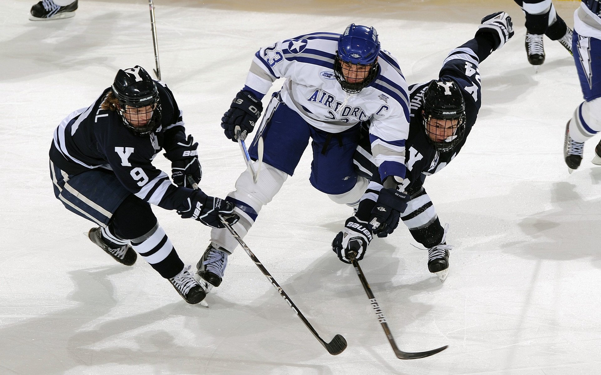 世界杯激情高涨:每一次传球都扣人心弦,世界杯片段