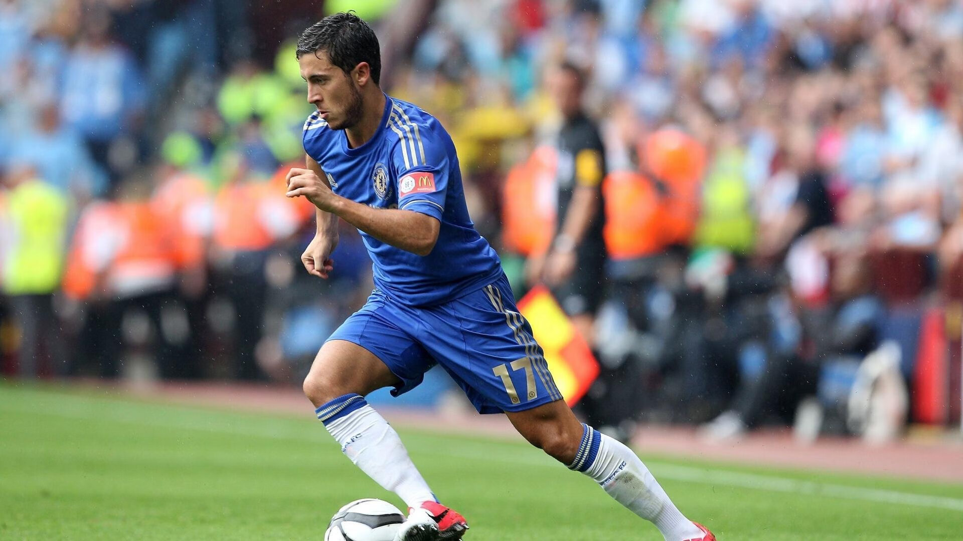 中乙联赛推行标准场地认证制度确保比赛公平质量，中乙联赛体育场标准